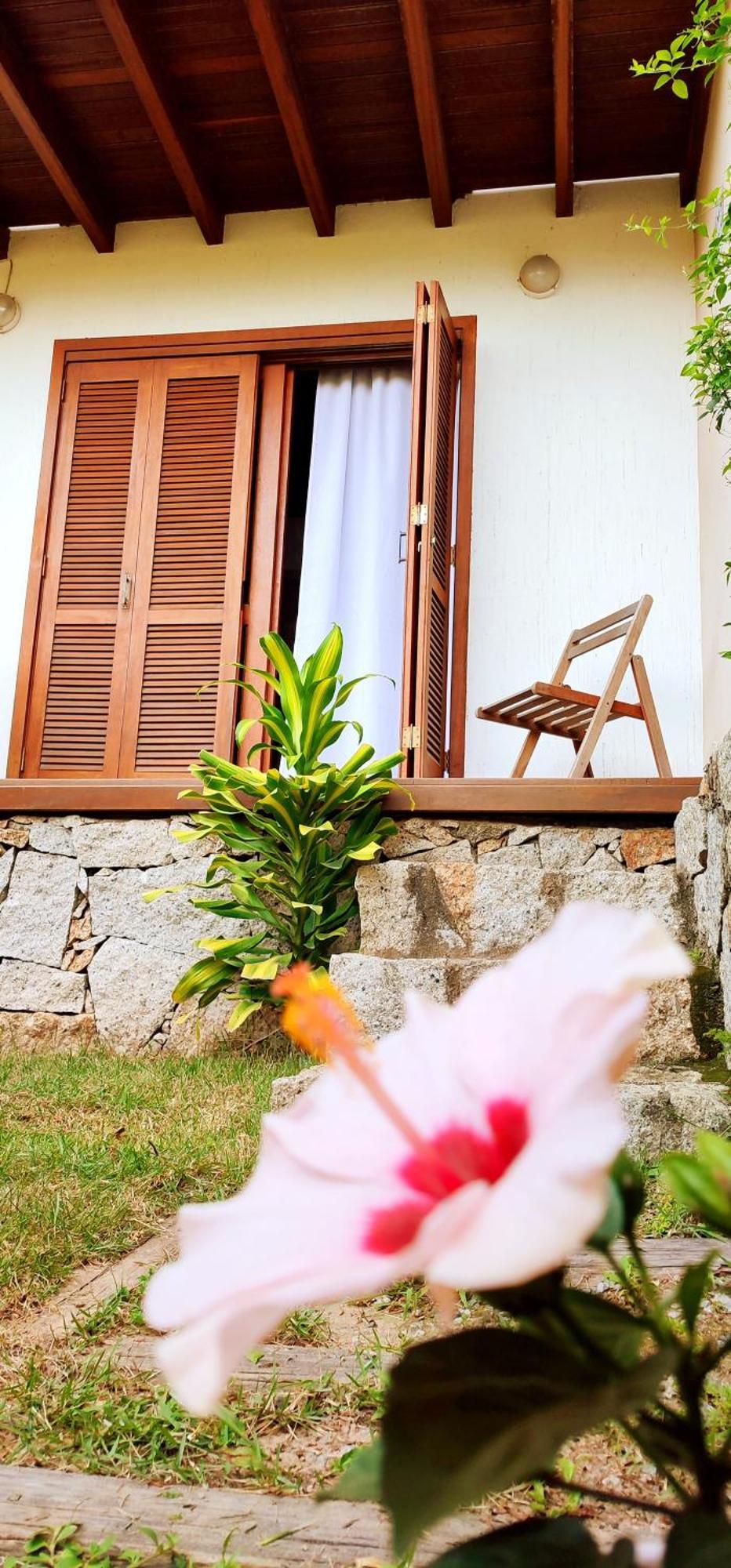 Casa Dos Ventos Hospedagem Praia Do Rosa Exteriör bild